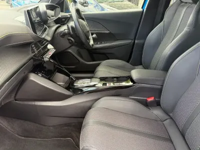 Used Peugeot 2008 GT 129 HP (94 kW) 2023 Blue SUV