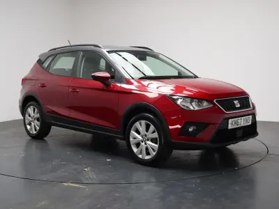 Używany Seat Arona SE Technology 115 KM (84 kW) 2018 Czerwony SUV