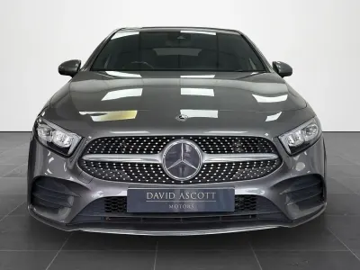 Begagnad Mercedes A180 AMG line 116 HK (85 kW) 2018 Grå Halvkombi