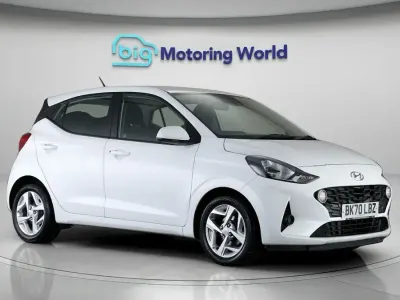 Used Hyundai i10 SE 67 HP (49 kW) 2020 White Hatchback