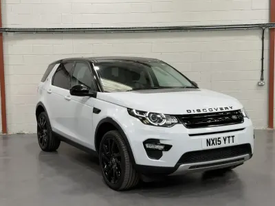 Used Land Rover Discovery 4 HSE 190 HP (139 kW) 2015 White SUV