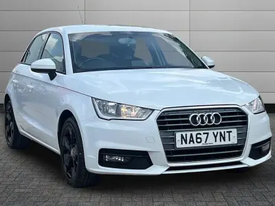 Used Audi A1 Sportback Sport 94 HP (69 kW) 2017 White Hatchback