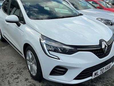 Used Renault Clio V Play 101 HP (74 kW) 2020 White Hatchback