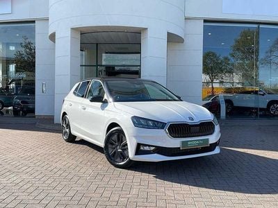 Used Skoda Fabia Design Edition 59 HP (43 kW) 2025 Candy white black magic pearl effect Hatchback