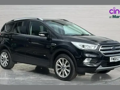 Usado Ford Kuga Titanium 180 HP (132 kW) 2019 Preto SUV