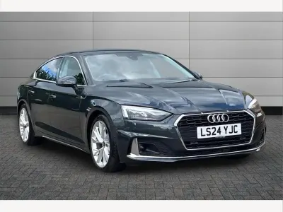 Używany Audi A5 Sport 150 KM (110 kW) 2024 Szary Hatchback