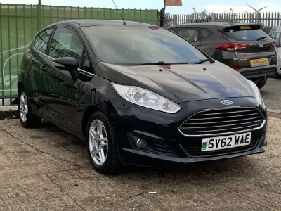 Used Ford Fiesta Zetec 82 HP (60 kW) 2013 Black Hatchback