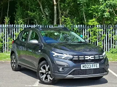 Begagnad Dacia Sandero Journey 91 HK (66 kW) 2023 Grå Halvkombi