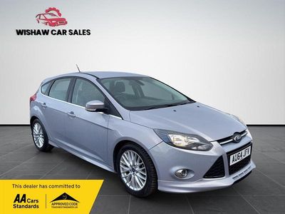 Used Ford Focus Zetec 115 HP (84 kW) 2014 Silver Hatchback