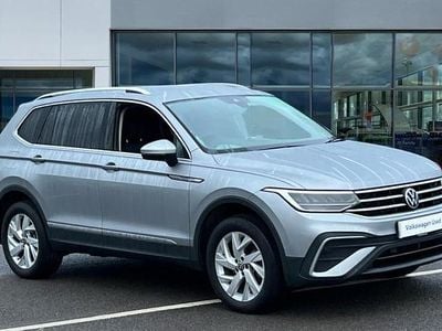 Used VW Tiguan Allspace Life 150 HP (110 kW) 2023 Pyrite silver metallic SUV