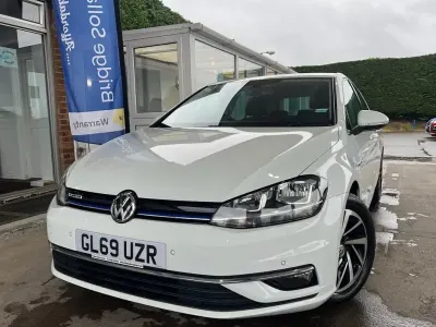 Used VW Golf VII Match 130 HP (95 kW) 2019 White Hatchback