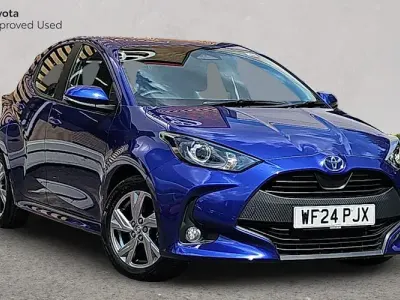 Used Toyota Yaris 116 HP (85 kW) 2024 Blue Hatchback