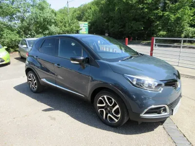 Used Renault Captur Dynamique 90 HP (66 kW) 2016 Blue SUV