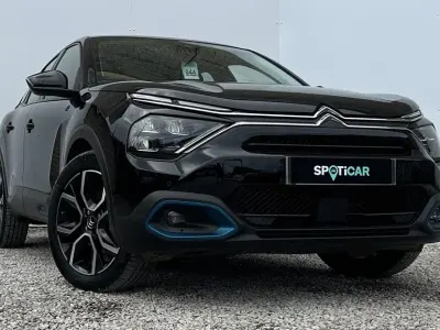 Używany Citroën e-C4 100 kW (136 KM) 2022 Czarny Hatchback