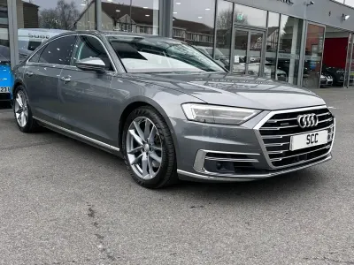 Usado Audi A8 2018 Gris Berlina