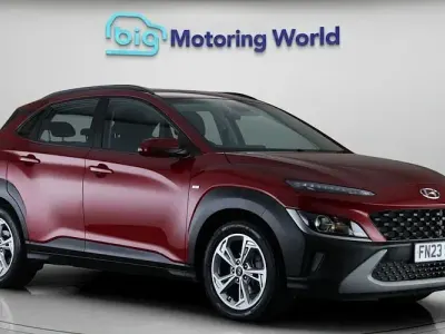 Gebraucht Hyundai Kona SE 120 PS (88 kW) 2022 Rot SUV