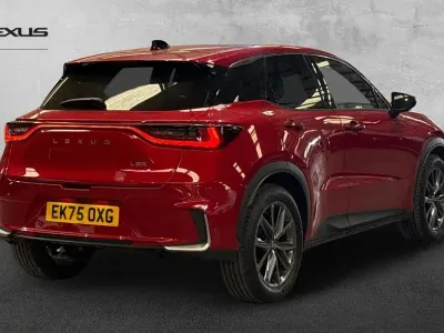 Used Lexus LBX 136 HP (100 kW) 2025 Red SUV