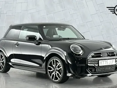 Used Mini Cooper Hatch 113 kW (154 HP) 2026 Black Hatchback