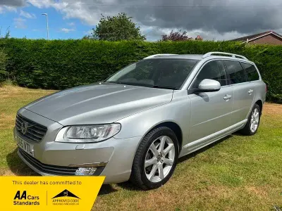 Used Volvo V70 SE Lux 181 HP (133 kW) 2016 Silver Estate