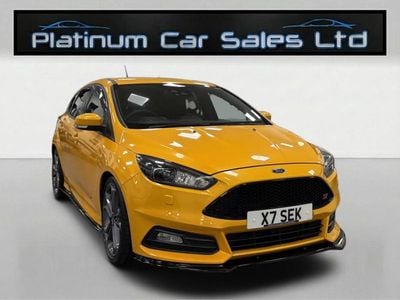 Used Ford Focus ST 2016 Orange Hatchback