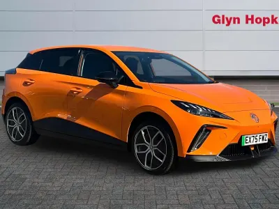 Used MG MG4 EV Trophy 319 kW (435 HP) 2025 Orange Hatchback