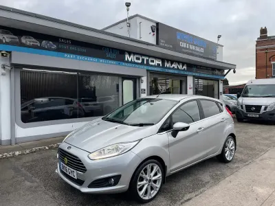Used Ford Fiesta Titanium 125 HP (91 kW) 2016 Silver Hatchback