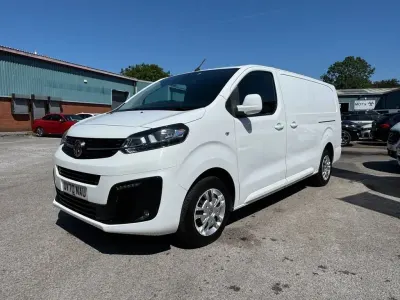 Used Vauxhall Vivaro Sportive 100 HP (73 kW) 2020 White MPV