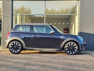 Usado Mini Cooper Exclusive 136 CV (100 kW) 2020 Negro Utilitario