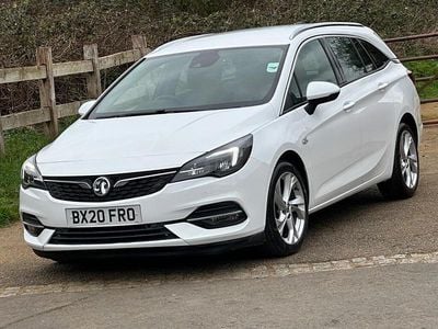 Used Vauxhall Astra SRi 145 HP (106 kW) 2021 White Estate