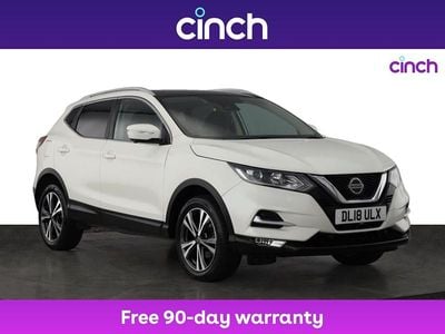 White Used 2018 Nissan Qashqai N-Connecta SUV | £9,799 (Fair price)