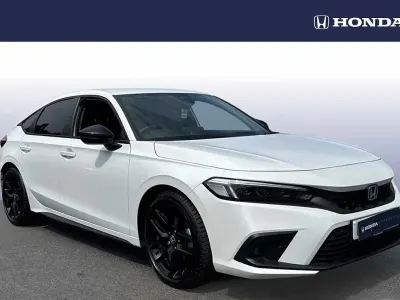 Used Honda Civic Sport 143 HP (105 kW) 2025 White Hatchback