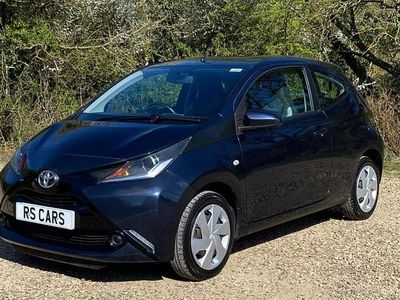 Used Toyota Aygo X-play 2018 Blue Hatchback