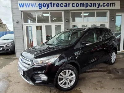 Usado Ford Kuga Zetec 2018 Negro SUV