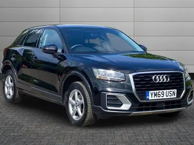 Usado Audi Q2 Design 116 CV (85 kW) 2020 Negro SUV