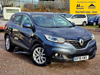 Grey Used 2016 Renault Kadjar Dynamique SUV | £8,188 (Fair price)