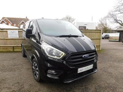 Used Ford Transit Custom Sport 185 HP (136 kW) 2019 Black Van