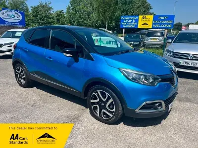 Used Renault Captur Dynamique 2016 Blue/black SUV