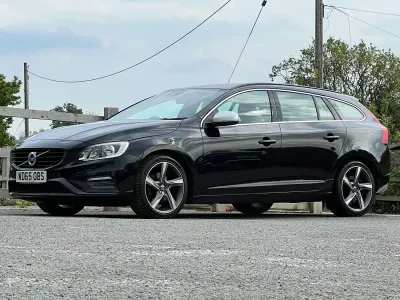 Used Volvo V60 R-Design 190 HP (139 kW) 2016 Black Estate