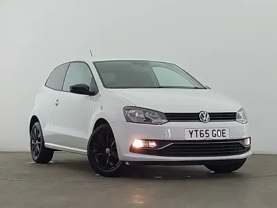 Used VW Polo SE 90 HP (66 kW) 2015 White Hatchback