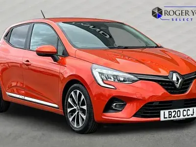 Used Renault Clio Iconic 100 HP (73 kW) 2020 Orange Hatchback