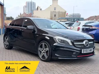 Begagnad Mercedes A250 AMG 211 HK (155 kW) 2015 Svart Halvkombi