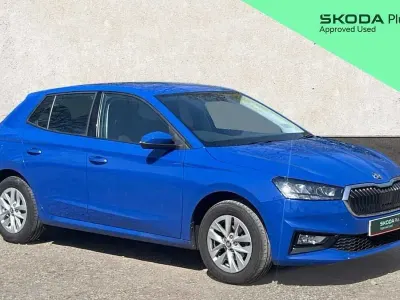 Begagnad Skoda Fabia Comfort 95 HK (69 kW) 2023 Blå Halvkombi