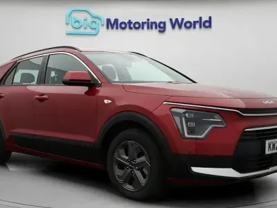 Used Kia Niro 141 HP (103 kW) 2022 Red SUV
