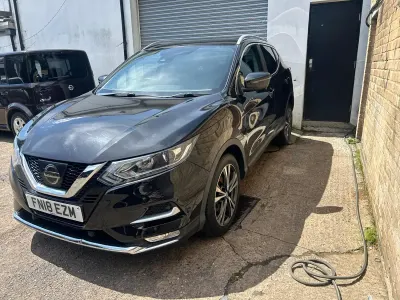 Used Nissan Qashqai N-Connecta 115 HP (84 kW) 2018 Black SUV