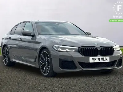 Usado BMW 545e M Sport 2021 Gris Berlina