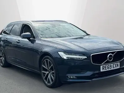 Usado Volvo V90 Momentum 188 CV (138 kW) 2020 Azul Familiar