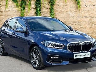 Used BMW 118 Sport Line 134 HP (98 kW) 2023 Blue Hatchback