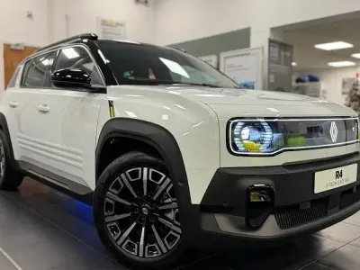 New Renault 4 E-Tech Iconic 110 kW (150 HP) 2026 SUV