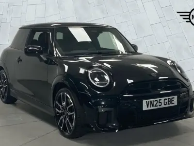 Used Mini Cooper S Hatch 201 HP (147 kW) 2025 Black Hatchback