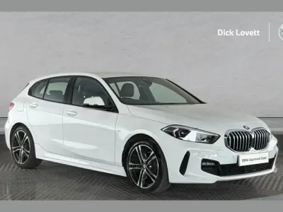 Używany BMW 118 M Sport 134 KM (98 kW) 2022 Biały Hatchback